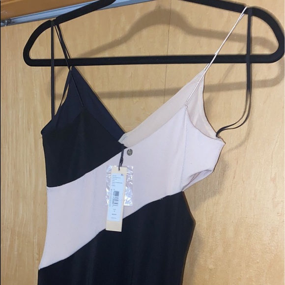 Aurora Colorblock Fitted Midi Dress w/ Cutouts - Picture 9 of 11